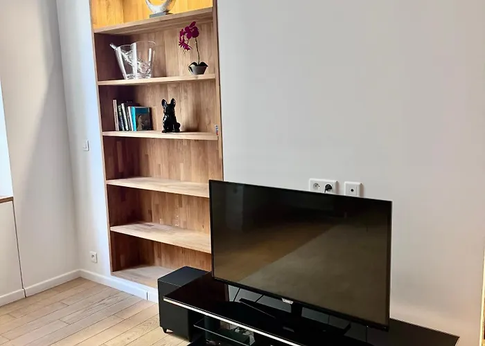 Vieil Antibes Apartment With Ac 320M From Beach